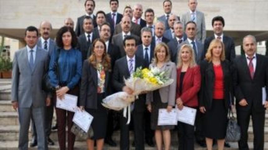 &Ouml;zel İdare Personeline Vali G&uuml;zeloğlu'ndan Başarı Belgesi