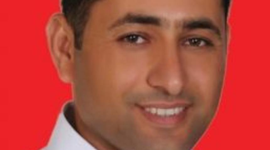 Menemen&rsquo;de Chp&rsquo;den Aday Olan &Ouml;mer G&uuml;ney Lokma Dağıttı