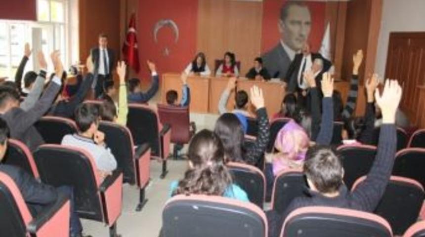 Van&rsquo;da Okul Meclisi Se&ccedil;imleri