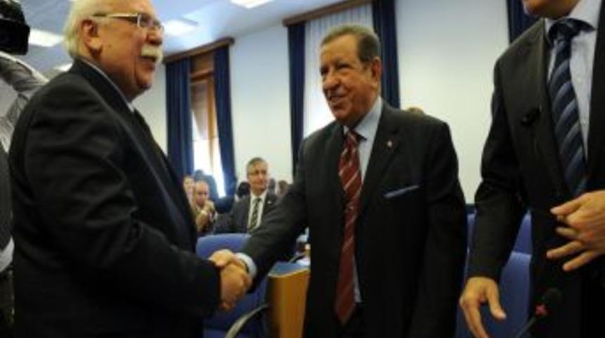 Avcı: Merkezi Sınavda, Orta Vadede Test Yerine A&ccedil;ık U&ccedil;lu Sınavlar Yapılacak