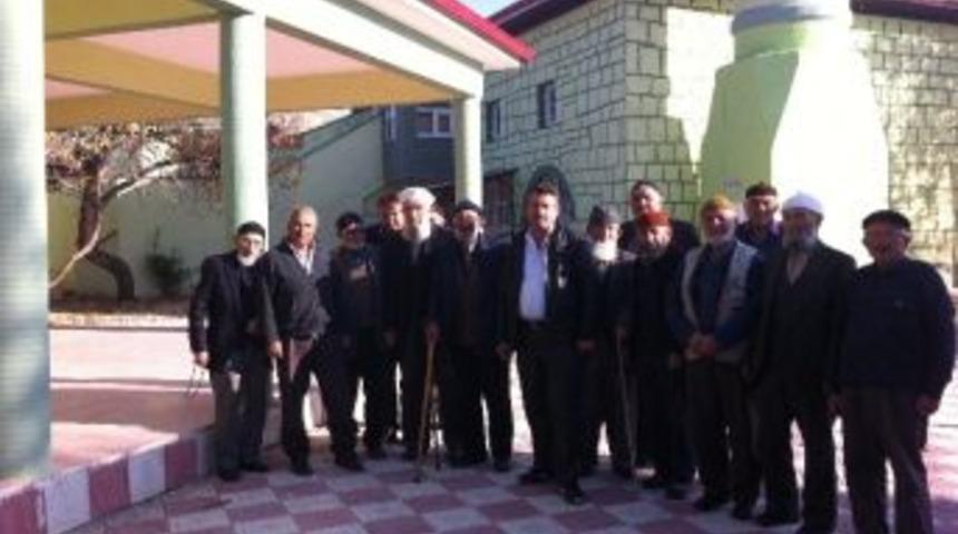 Gedikhasanlı Belde Halkı İmamlarının Başka Yere G&ouml;nderilmesini İstemiyor