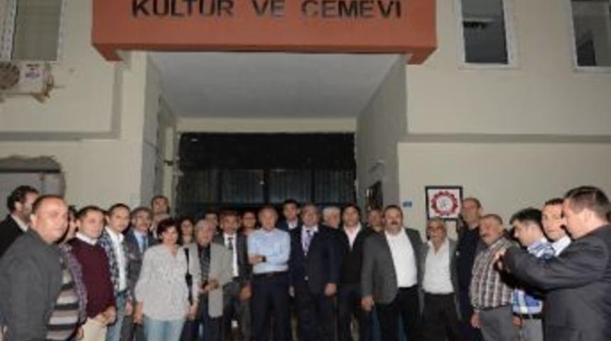 Başkan Evcilmen Cemevinde Yemeğe Katıldı
