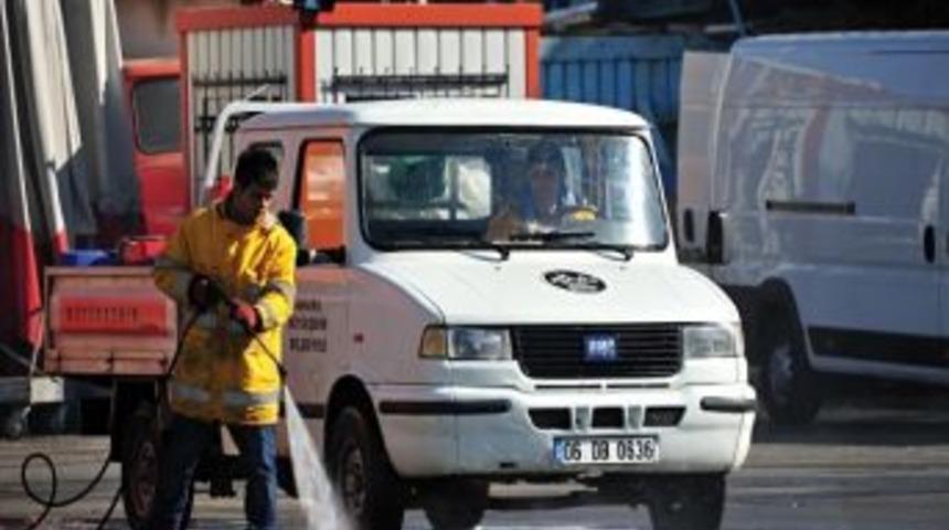 B&uuml;y&uuml;kşehir Belediyesi&rsquo;nden Toptancı Hal&rsquo;de Temizlik