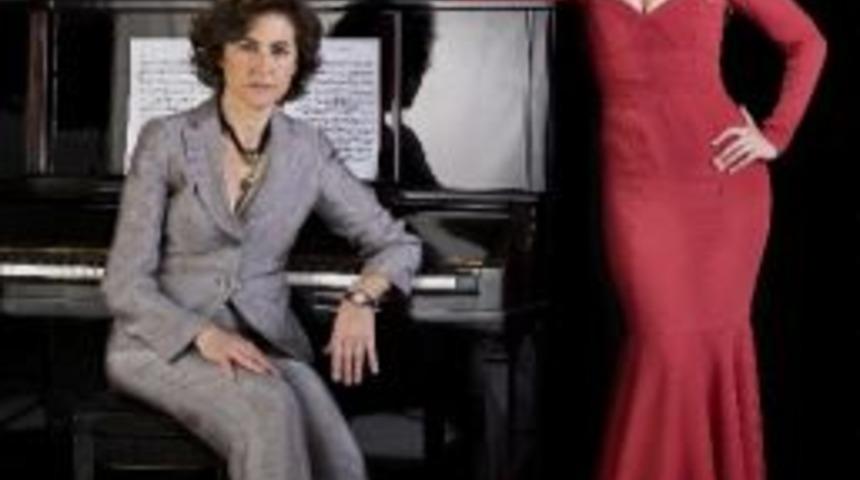 İspanyol R&uuml;zgarı &ldquo;suite Espanola&rdquo; Festival Sahnesinde