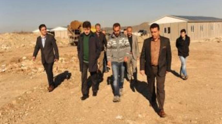 Ev Devletten, Yolu Belediyeden