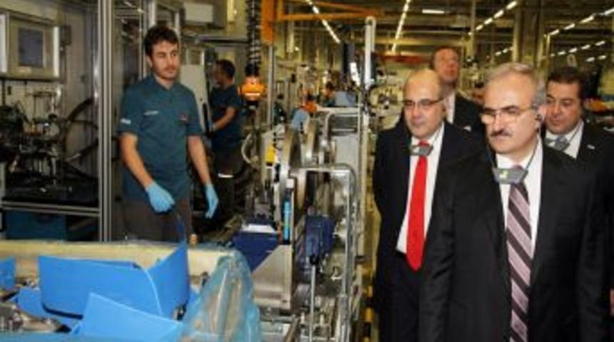 Vali Karaloğlu, Bosh Fabrikasını Gezdi