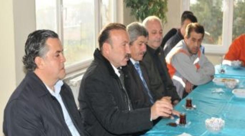 Başkan Doğan, İş&ccedil;ilerle Kahvaltı Yaptı