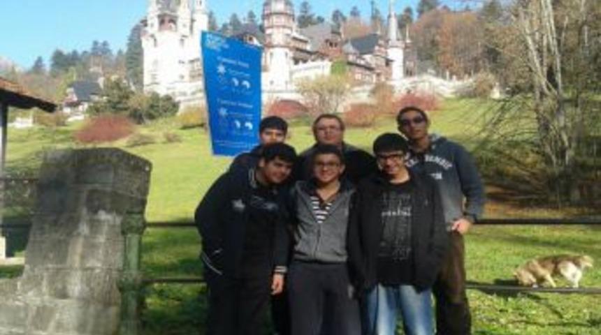 Bur&ccedil; Vural Lisesi &Ouml;ğrencileri Avrupa&rsquo;ya A&ccedil;ıldı