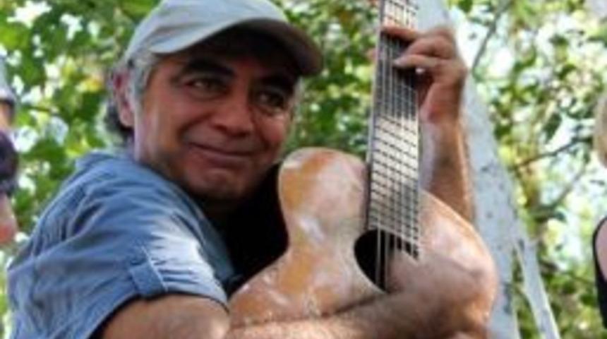 Serhan Kelle&ouml;z&uuml; 40. Sanat Yılında