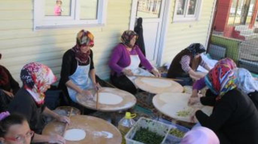 &Ouml;ğrenciler Yararına Kermes D&uuml;zenlendi