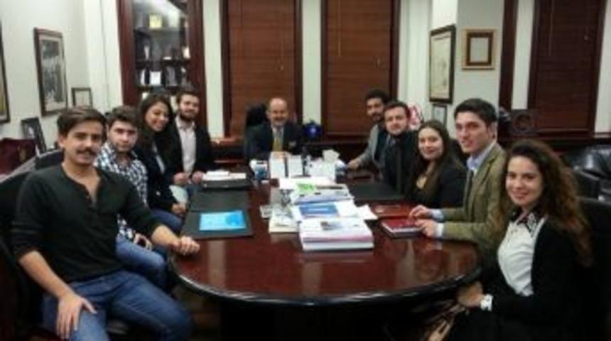 Kariyer Kul&uuml;b&uuml;'nden B&uuml;y&uuml;kerşen'e Teşekk&uuml;r Ziyareti