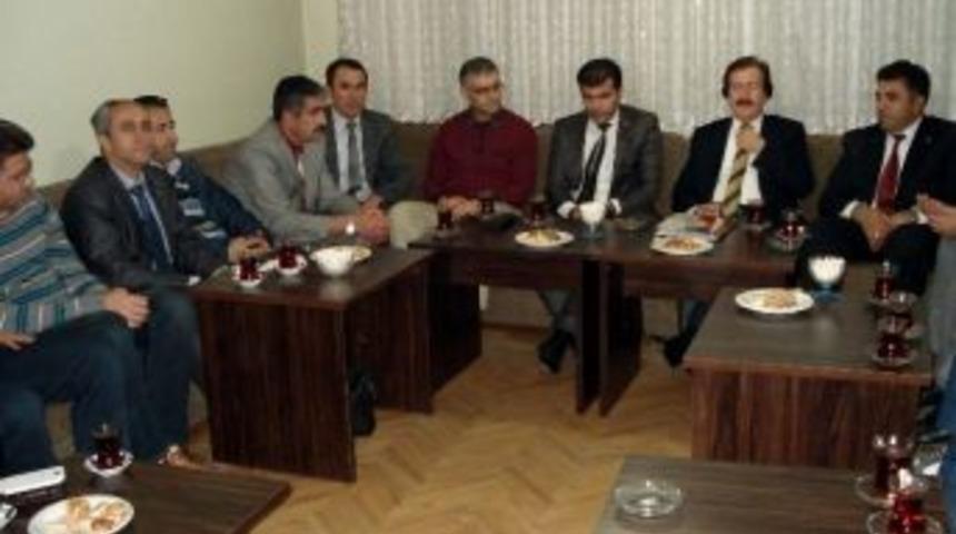 Rekt&ouml;r Kocacık, Etik Derneği &Uuml;yeleriyle Bir Araya Geldi