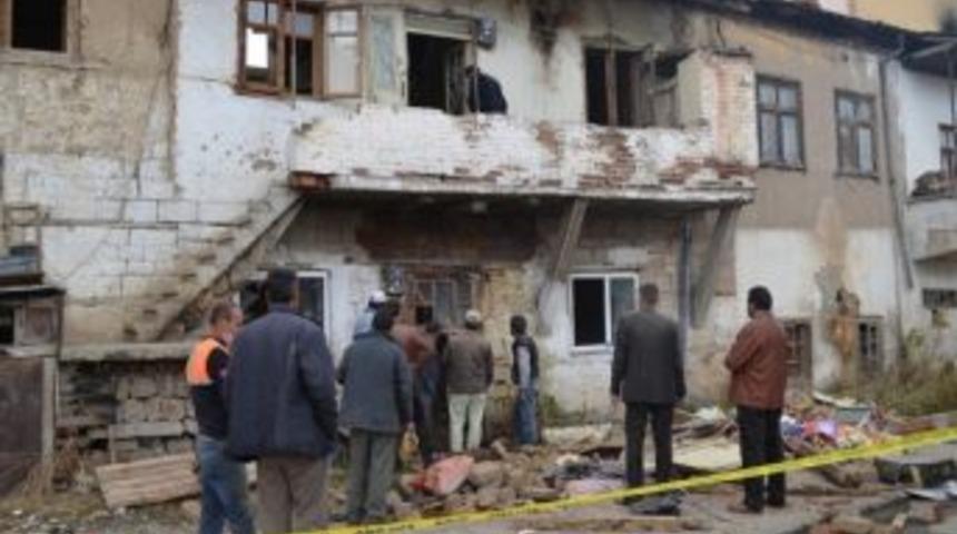 Bayburt&rsquo;ta G&ouml;&ccedil;&uuml;k Altında Kalarak Hayatını Kaybeden Kadın Toprağa Verildi