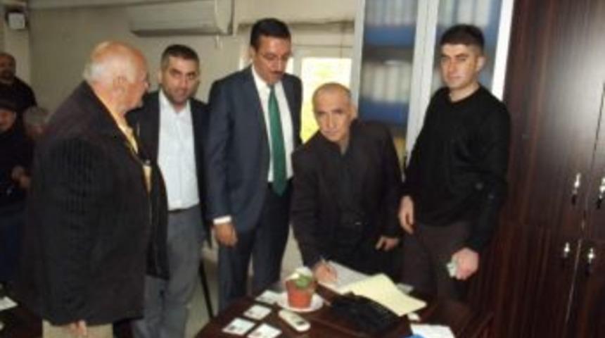 Huzurevi Yaşlılarından Ak Parti&rsquo;ye Ziyaret