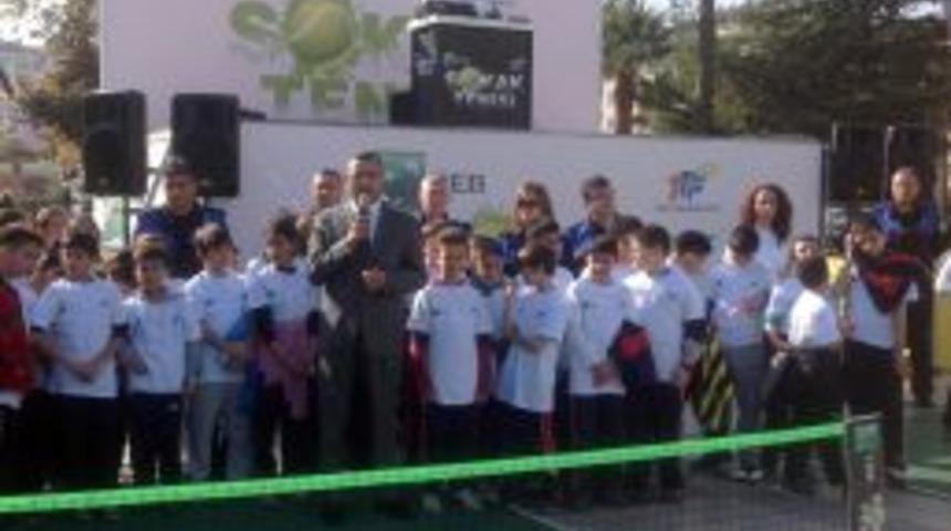 TEB Sokak Tenisi Denizli&rsquo;de Tenisseverlerle Buluştu