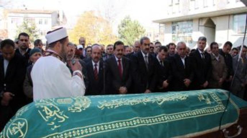 Suşehri Belediye Başkanı Sel&rsquo;in Amcası Toprağa Verildi