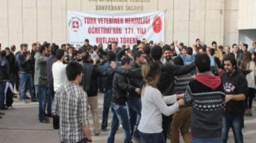 F&uuml;&rsquo;de T&uuml;rk Veteriner Hekimliği &Ouml;ğretimi&rsquo;nin 171. Yılı T&ouml;renle Kutlandı