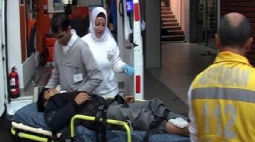 Motosiklet Yayaya &Ccedil;arptı: 1 Yaralı