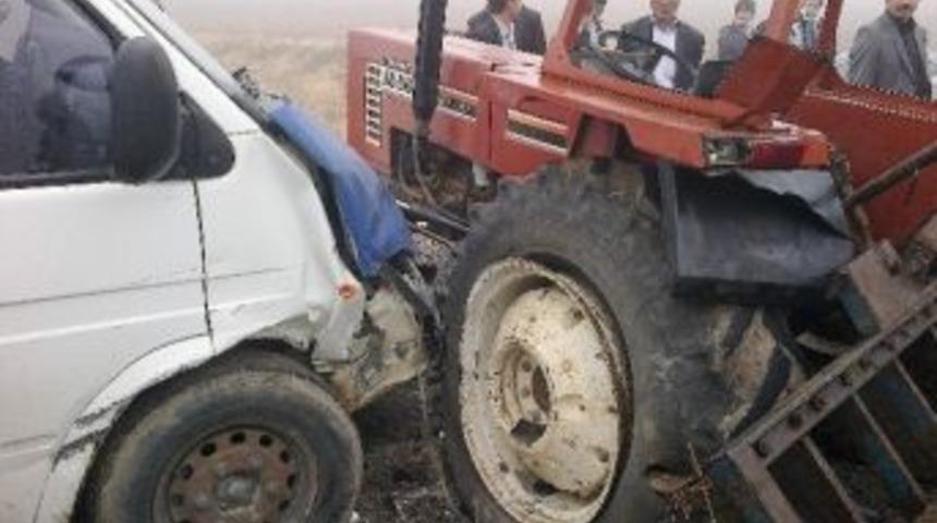 Adıyaman-samsat Karayolunda Zincirleme Trafik Kazası: 3 Yaralı