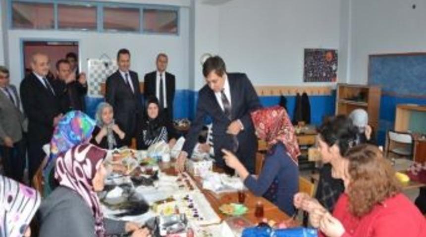 Vali K&uuml;&ccedil;&uuml;k Okul Gezilerine Devam Ediyor