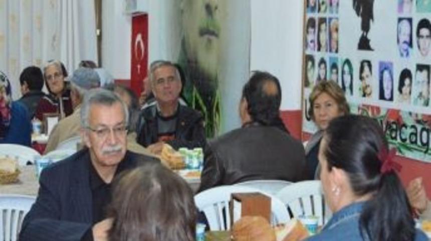 Mhp'den Alevi Vatandaşlara İftar Yemeği