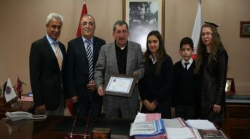 Ted Kolejinden Başkan Vergili&rsquo;ye Teşekk&uuml;r Belgesi