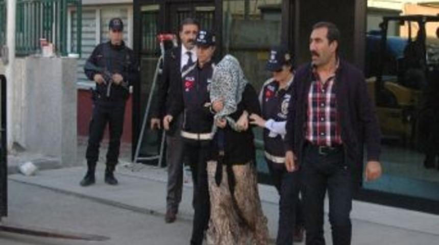 Falcı İş &Uuml;st&uuml;nde Yakalandı