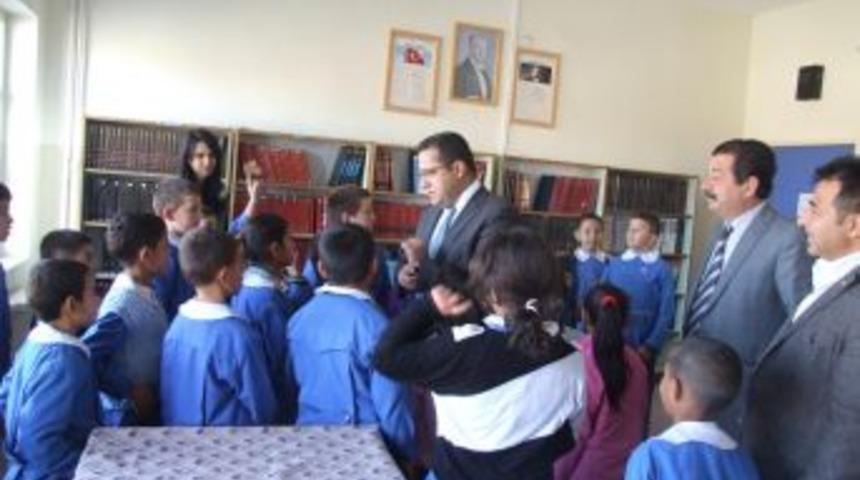 TOBB Ihtiya&ccedil; Sahibi &Ouml;ğrencilere Giysi Yardımında Bulundu