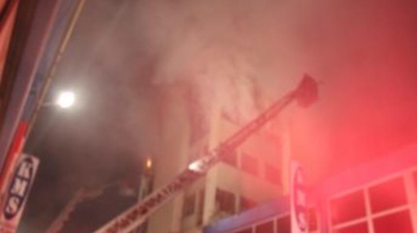 Keresteciler Sitesinde Korkutan Yangın