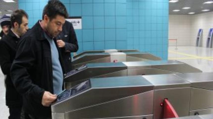 Marmaray &Uuml;cretli Seferlere Başladı