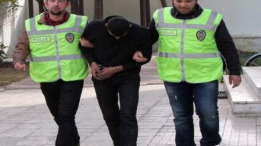 Hırsızlık Zanlısı Ayakkabısı Sayesinde Yakalandı