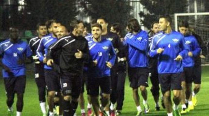 Akhisar Belediyespor&rsquo;da İzin Bitti