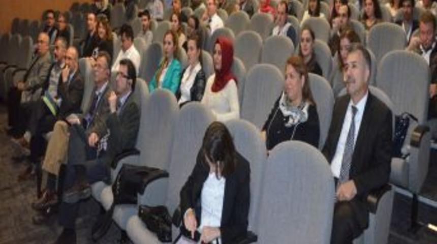 &lsquo;Tekstil Ve Konfeksiyon Sekt&ouml;r&uuml; I&ccedil;in Ar-Ge Vazge&ccedil;ilmez&rsquo;