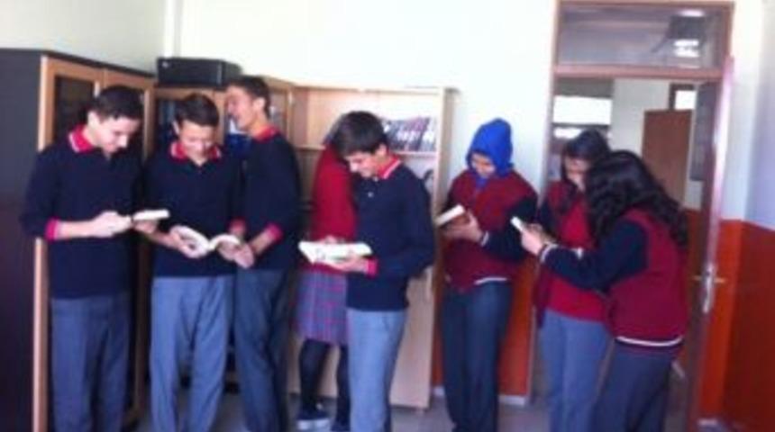 Kula'da "bir Kitap Da Senden Olsun" Kampanyası