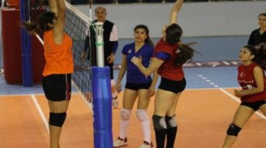 Mersin Pamukspor Maltepe Yalı Ma&ccedil;ına Hazırlanıyor