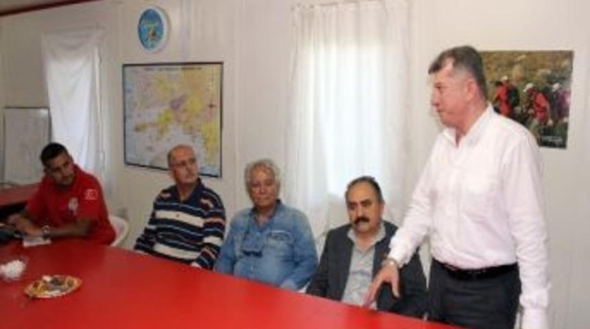 Dp'li Karacan'dan Akut'a Ziyaret