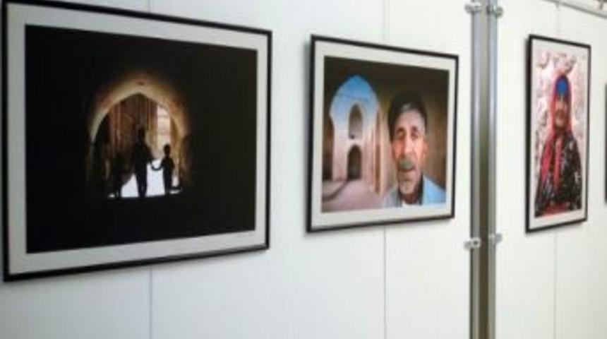 K&uuml;lt&uuml;rler Şehri Mardin Fotoğrafları İstanbul'da Sergileniyor