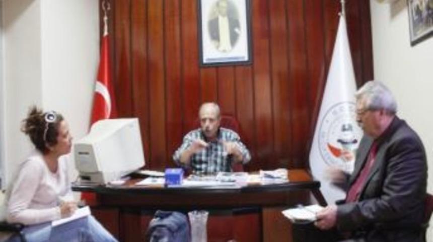 İzcioğlu; Sel&ccedil;uk Esnaf Ve Sanatk&acirc;rlar Odası Başkanı İle G&ouml;r&uuml;şt&uuml;