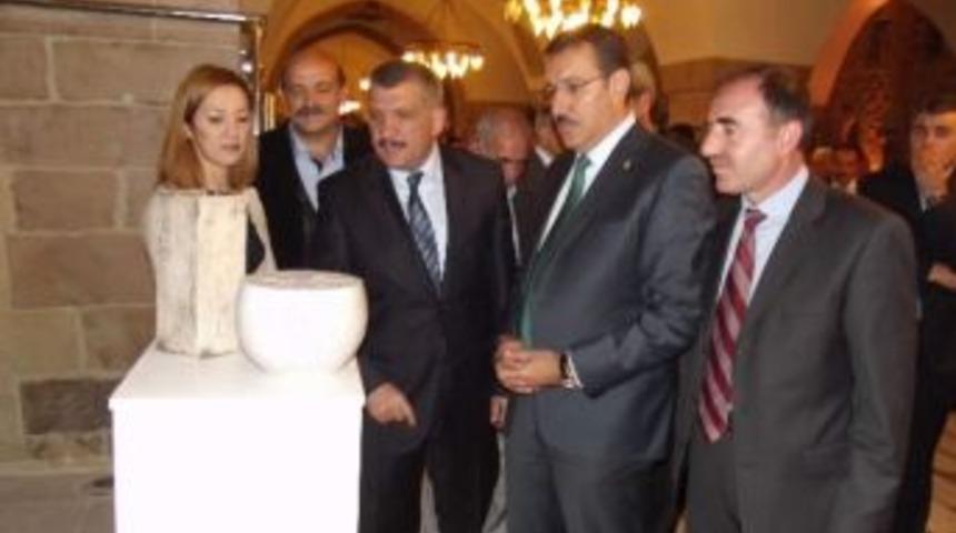 &lsquo;anayurtta Yanan Işığın Kervansaray&rsquo;da Parlayışı&rsquo;