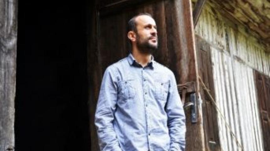 Karadenizli Sanat&ccedil;ı Akın G&uuml;lhan: