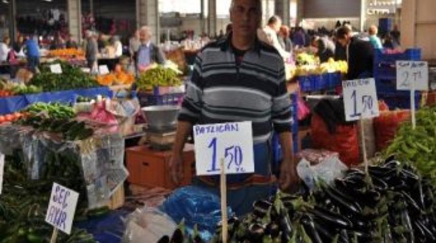 Kışlık Meyve Ve Sebzelerde Fiyatlar D&uuml;ş&uuml;yor