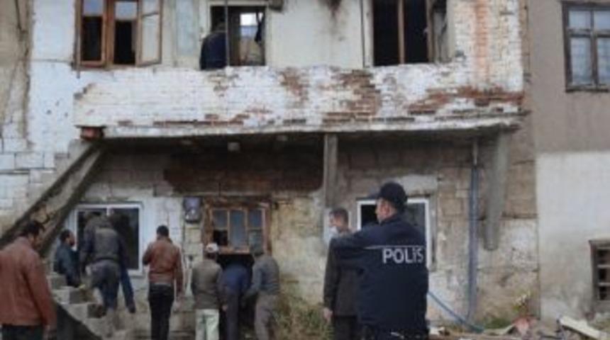 M&uuml;s-der'den Evini Kaybeden Aile İ&ccedil;in Yardım Kampanyası