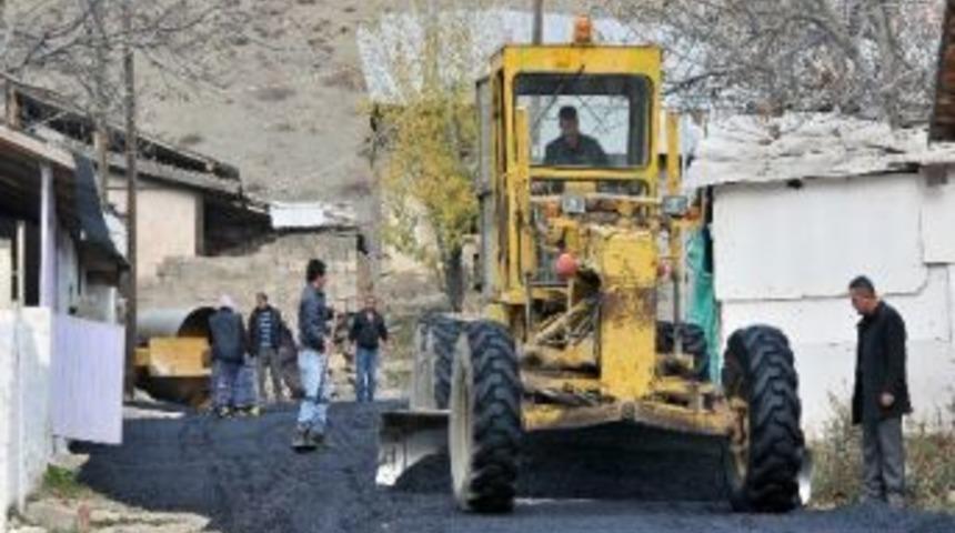G&uuml;m&uuml;şhane İl &Ouml;zel İdaresinin Asfalt Sezonu Sona Erdi