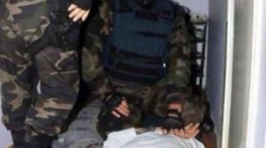 &ldquo;evleri Temizleyin&rdquo; Mesajıyla Birbirini Uyaran Kalpazanlara Operasyon