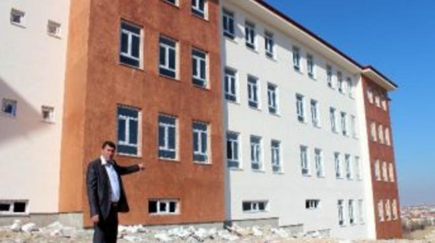 Beyşehir&rsquo;de Fetullah Bayır Fen Lisesi A&ccedil;ılış İ&ccedil;in G&uuml;n Sayıyor