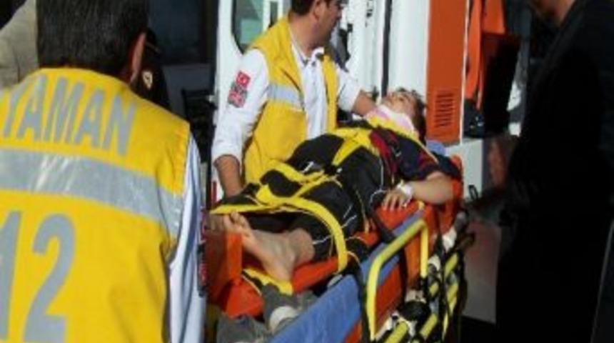 Besni'de &Ccedil;ocuğa Motosiklet &Ccedil;arptı