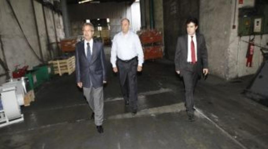 Başkan K&ouml;şker, &Ouml;ğle Yemeğinde İş&ccedil;ilere Konuk Oldu