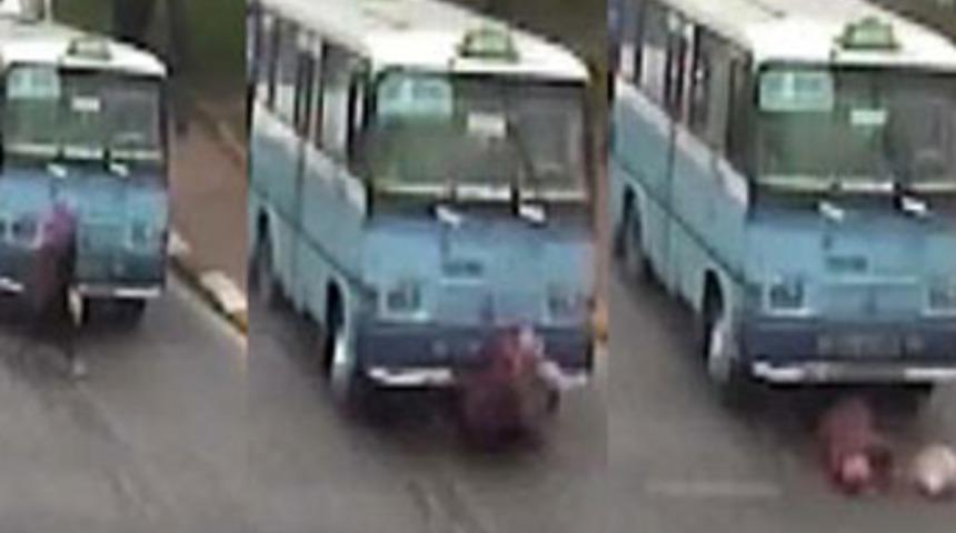 Annesinin &ouml;ld&uuml;ğ&uuml; kaza g&ouml;r&uuml;nt&uuml;lerini buldu!