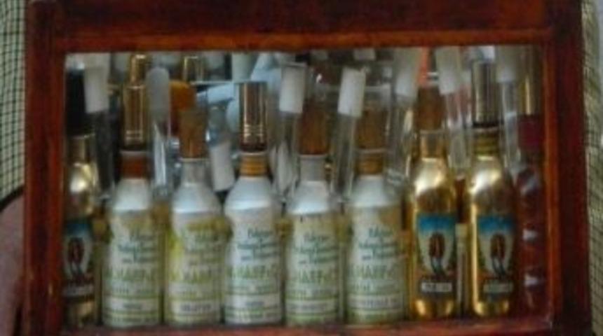 (&ouml;zel Haber) 58 Yıldır Esans&ccedil;ılık Yapıyor