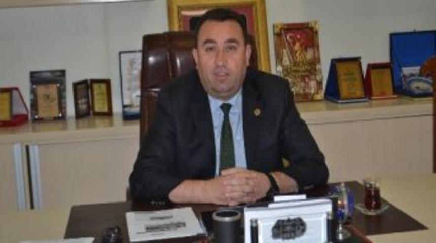 &Ccedil;erkezk&ouml;y'deki Bozuk Yola Karaağa&ccedil; Belediye Başkanı'ndan A&ccedil;ıklama